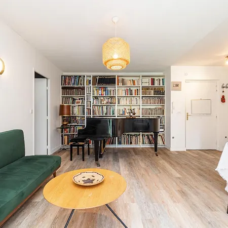 Apartment 2 Bdrs & Parking In The Old Town ! *